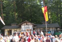 Autofreies Eistal am 3. Oktober bei der Stumpfwaldbahn: großes Bahnhofsfest mit Dampflok- und Mehrzugbetrieb