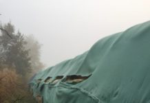 Heuballen-Schutzfolien und Plane aufgeschlitzt