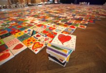 Malaktion von „Mama/Papa hat Krebs“ Kaiserslautern e.V. auf dem Lautrer Weihnachtsmarkt