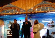 Startschuss für die Weihnachtszeit – Oberbürgermeister Klaus Weichel und Lautrer Christkind eröffnen Weihnachtsmarkt