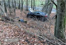 Unfall gebaut – zu Fuß geflüchtet