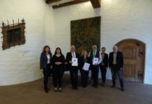 Bürgermeisterin gratuliert zu vier Jahrzehnten im Öffentlichen Dienst