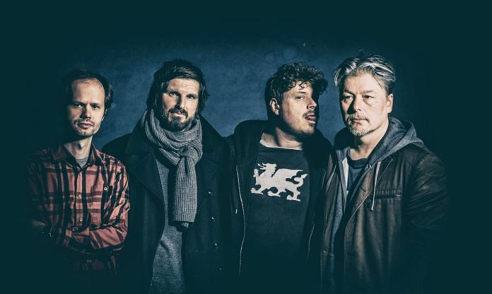 Transistor Girl salon schmitt