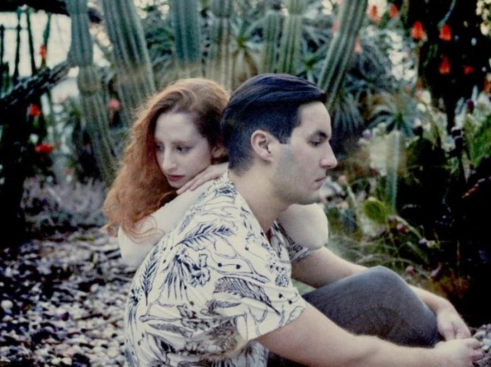 Papercutz im Salon Schmitt