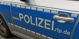 Tätlicher Angriff auf Polizeibeamte
