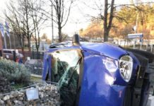 Auto überschlägt sich – Fahrer unter Drogeneinfluss