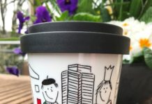 Stadtbildpflege stellt Lautrer KaffeeBecher vor – Mit Informationen zum BecherBonus auf dem Wochenmarkt