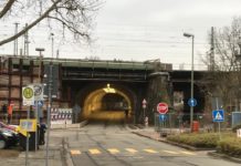 Fertigstellung der Eisenbahnüberführung an der Trippstadter Straße: Juli 2020 bis voraussichtlich Ende 2024