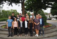 Unsere Neuen sind da! OB Klaus Weichel begrüßt sieben neue Auszubildende