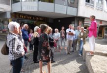 Bürgermeisterin freut sich über große Resonanz – Dritte Stadtbege(h)gnung in der Eisenbahnstraße