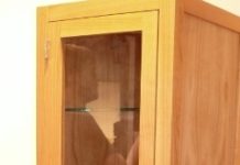 Holz mit professioneller Hand gestaltet – Tischler zeigen ihre Meister- und Gesellenstücke