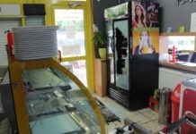 Einbruch in Imbiss – Vandalen zerstören Inneneinrichtung