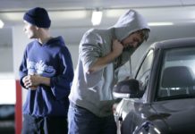 Laptop aus Pkw gestohlen – Zeugen gesucht!