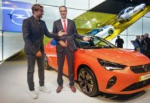 „Opel wird elektrisch“: CEO Michael Lohscheller kündigt auf der IAA nächste Schritte der Opel-Elektro-Offensive an