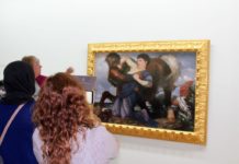 Geflüchtete Hobby-Künstlerinnen besuchen Pfalzgalerie