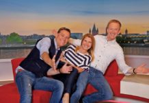 Drei auf einer Couch: Landesschau-Moderatoren mit eigenem Bühnenprogramm