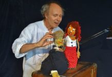 Bei TIM: „Der Märchentierarzt erzählt vom Däumling“