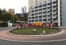 Elf Freunde wieder an Ort und Stelle – Fußballerfiguren im Elf-Freunde-Kreisel wurden restauriert