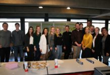 Waffeln backen für den guten Zweck – Bürgermeisterin Beate Kimmel würdigt vorbildliches Engagement