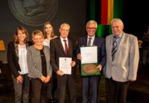 Ehemaliger Ortsvorsteher bekommt Freiherr-vom-Stein-Plakette