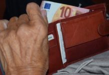 Polizei warnt: Betrüger geben sich weiterhin als Enkel und Polizeibeamte aus