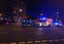 Fahrradfahrerin kollidiert mit Auto