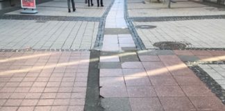 Straßenunterhaltungsarbeiten in der Fußgängerzone