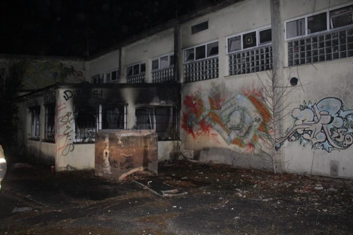 Erneut Feuer in der ehemaligen Militärliegenschaft - Polizei sucht Zeugen