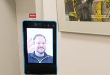 Volkshochschule Kaiserslautern beschäftigt den ersten Roboter