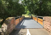 Sanierung der Holzbrücke im Engelshof ist abgeschlossen