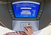 „Shoulder Surfer“ erbeutet EC-Karte und Bargeld