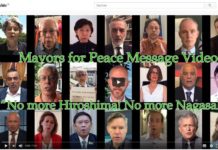 Stadt gedenkt der Atombombenabwürfe auf Japan – Flagge der Mayors for Peace weht vor dem Rathaus