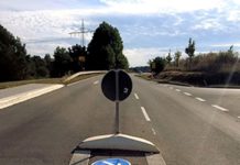 Wer hat die Verkehrsinsel beschädigt?