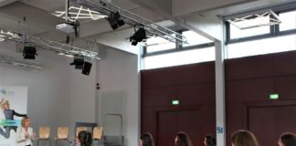 Geflüchtete Akademikerinnen fit für den deutschen Arbeitsmarkt machen