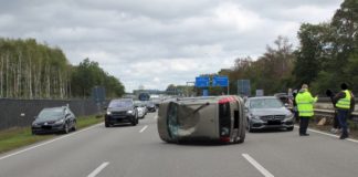 A6/Kaiserslautern, Zwei Leichtverletzte nach Fahrstreifenwechsel