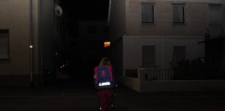 In der dunklen Jahreszeit auf Sichtbarkeit im Verkehr achten!