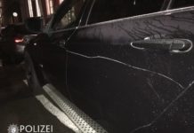 Wer hat den BMW zerkratzt?