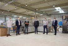 PFAFF Industriesysteme: Aus „Laut(r)er Liebe“: Maske auf!