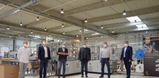 PFAFF Industriesysteme: Aus „Laut(r)er Liebe“: Maske auf!