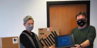 Stadt versorgt aktuell Schulen mit mobilem WLAN und End-Geräten