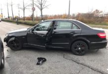 Unfall: Hoher Blechschaden und eine Verletzte