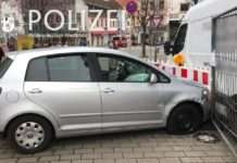 Unfall mit mehreren Beteiligten – mit zu hoher Geschwindigkeit aus der Tiefgarage