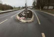 Unfallflucht: Wer hat das Verkehrsschild umgefahren?