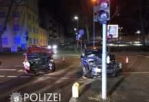 Zusammenprall beim Abbiegen – Kreuzung Königstraße und Pfaffstraße