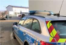 Kontrollen vor der Schule