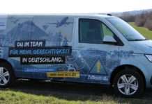 Ausbildungs- und Studienplätze beim Hauptzollamt Saarbrücken zu vergeben – neues Fahrzeug unterstützt die Nachwuchswerbung des Zolls