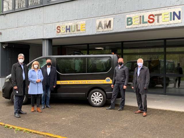 Übergabe Schulbus