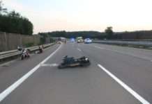Motorradunfall zwar mit Glück im Unglück, aber ohne Führerschein