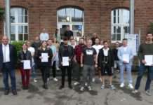 Meisterschule für Handwerker verabschiedet Absolventen und Absolventinnen