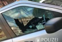 Scheibe eingeschlagen – Zeugen gesucht!